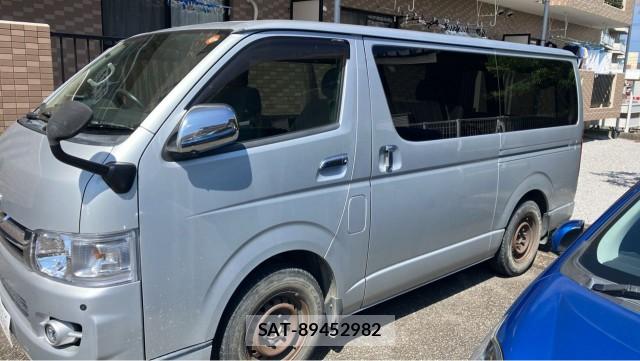 Toyota HIACE VAN 2006-09 8434714-10