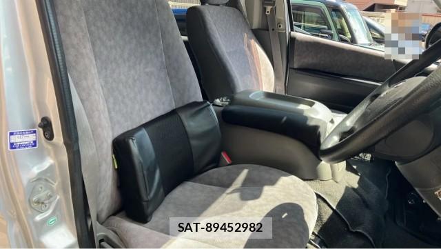 Toyota HIACE VAN 2006-09 8434714-5