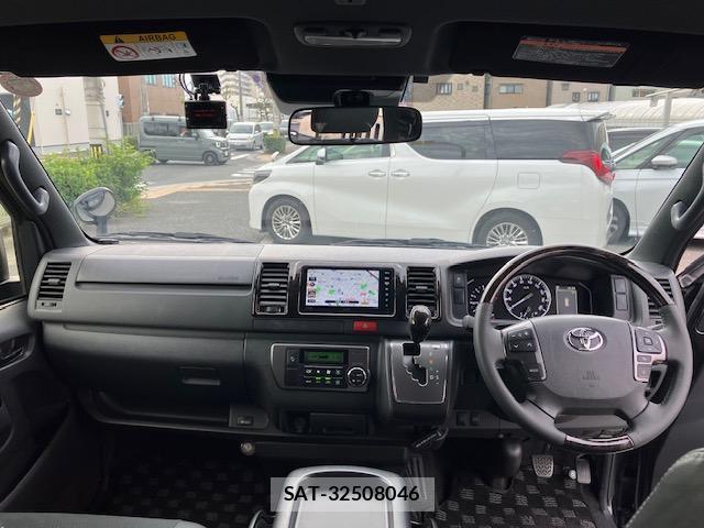 Toyota HIACE VAN 2021-04 8434855-2