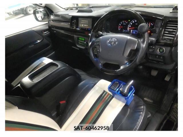Toyota HIACE VAN 2016-08 8435028-2