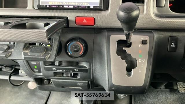 Toyota HIACE WAGON 2010-04 8434652-14