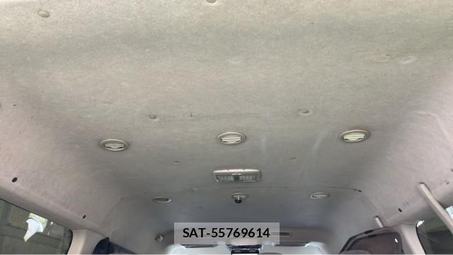 Toyota HIACE WAGON 2010-04 8434652-15