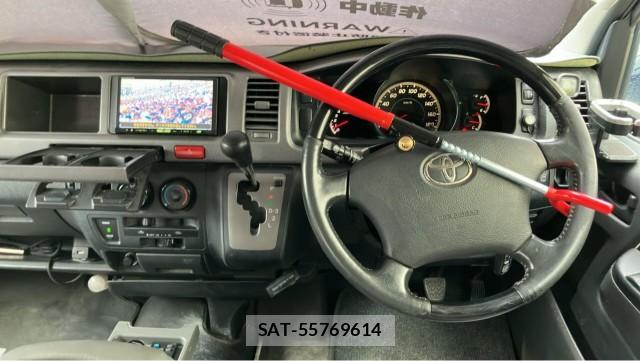 Toyota HIACE WAGON 2010-04 8434652-16