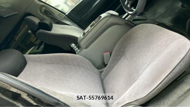 Toyota HIACE WAGON 2010-04 8434652-5