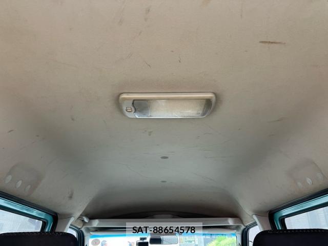 Daihatsu HIJET CARGO 2019-09 8433810-11