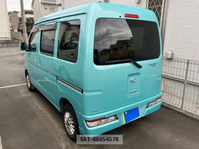 Daihatsu HIJET CARGO 2019-09 8433810-13