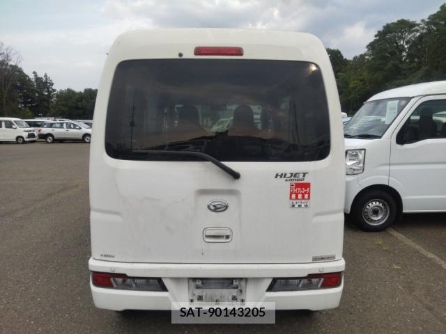 Daihatsu HIJET CARGO 2019-06 8433885-3
