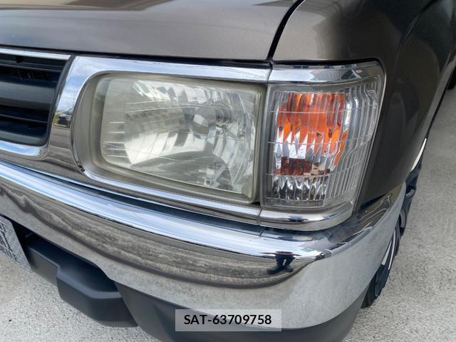 Toyota HILUX 1999-09 8434206-14