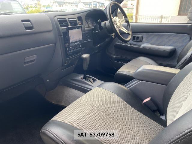 Toyota HILUX 1999-09 8434206-6