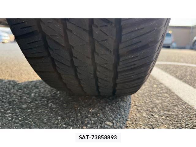 Toyota HILUX 2023 8434389-5