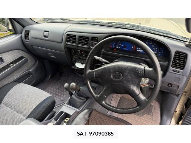 Toyota HILUX 2004 8434547-3