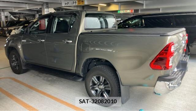Toyota HILUX 2023-12 8434660-13