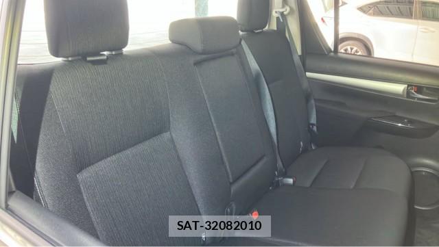 Toyota HILUX 2023-12 8434660-6