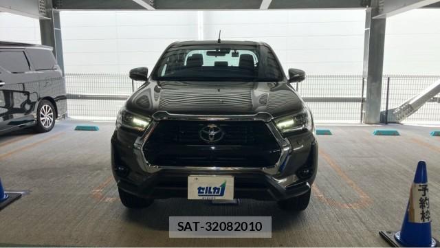 Toyota HILUX 2023-12 8434660-9