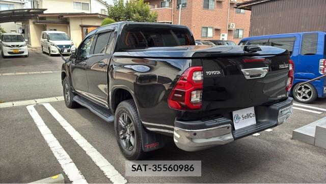 Toyota HILUX 2021-12 8434757-12