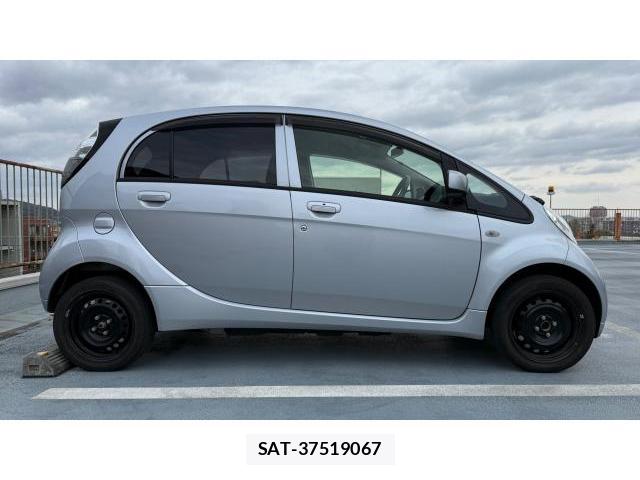 Mitsubishi I-MIEV 2018-10 8434462-2