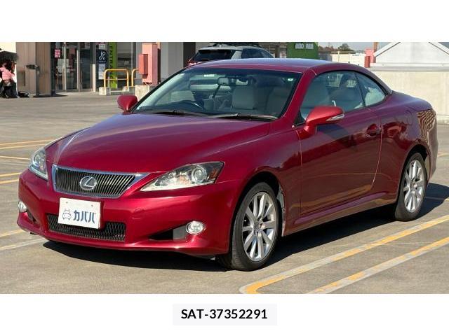 Lexus IS 2011-10 8434410-1