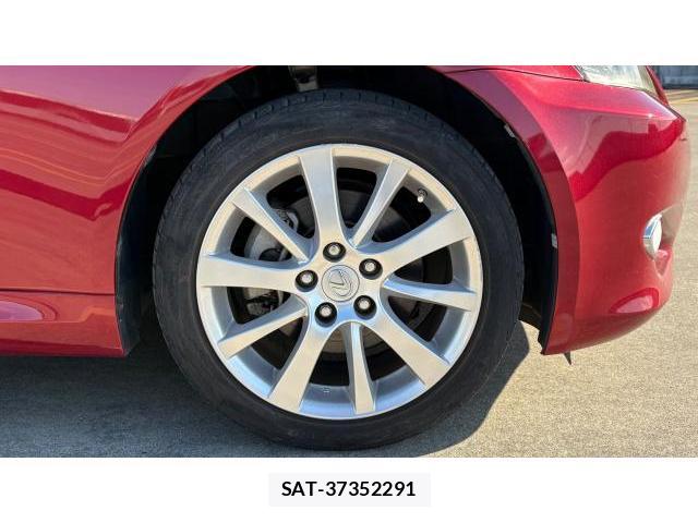 Lexus IS 2011-10 8434410-13