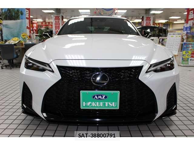 Lexus IS 2023-08 8435035-2