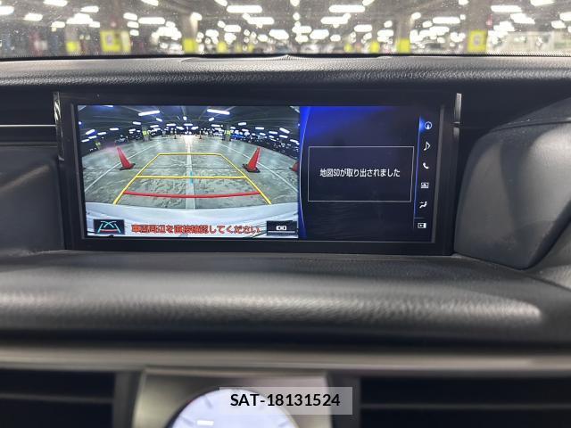 Lexus IS 2018-04 8435068-12