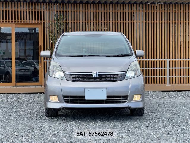 Toyota ISIS 2006-09 8434998-10