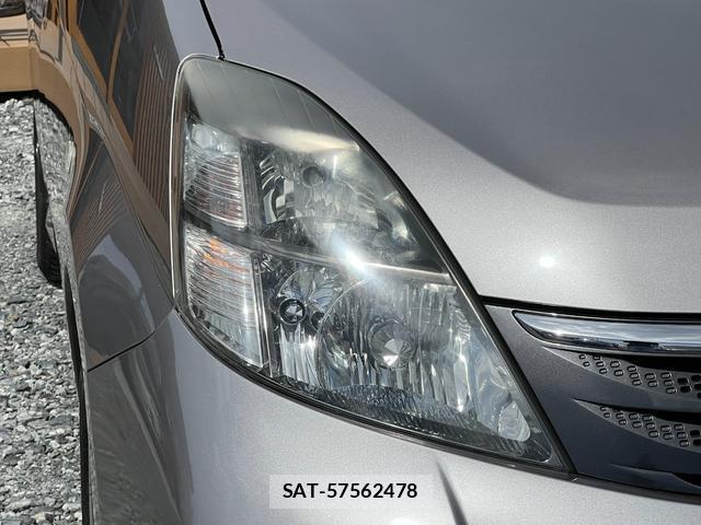Toyota ISIS 2006-09 8434998-3