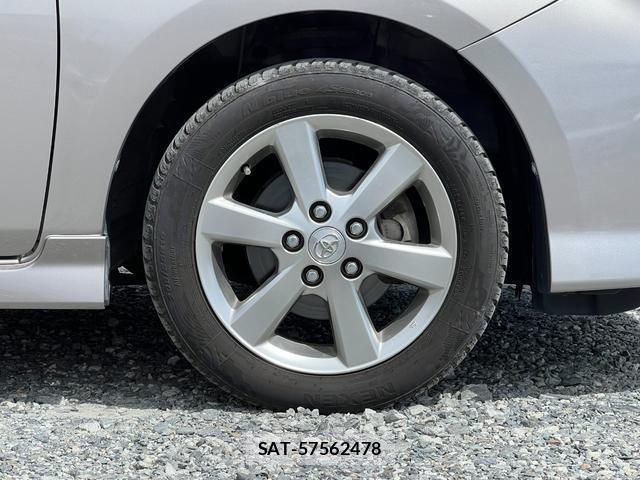 Toyota ISIS 2006-09 8434998-6