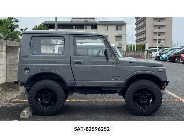 Suzuki JIMNY 1985-12 8434559-2