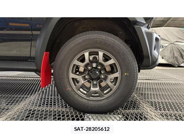 Suzuki JIMNY 2026-10 8434439-11