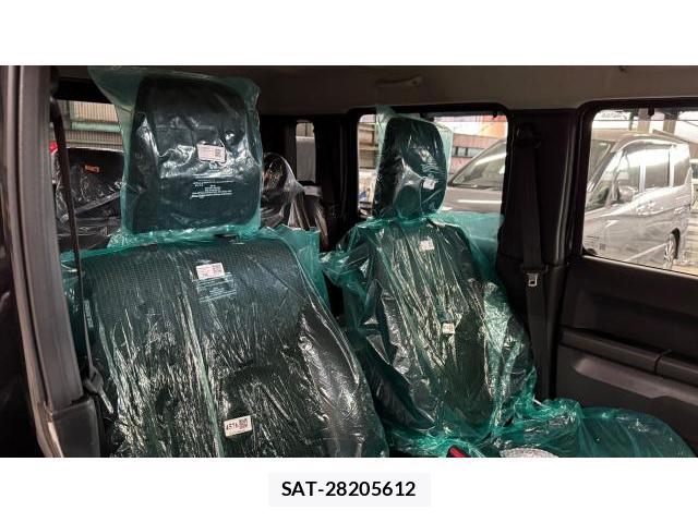 Suzuki JIMNY 2026-10 8434439-5