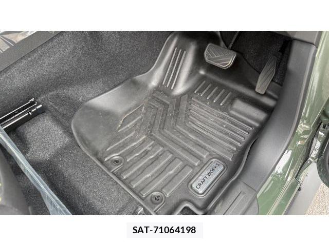 Suzuki JIMNY 2025-10 8434529-11