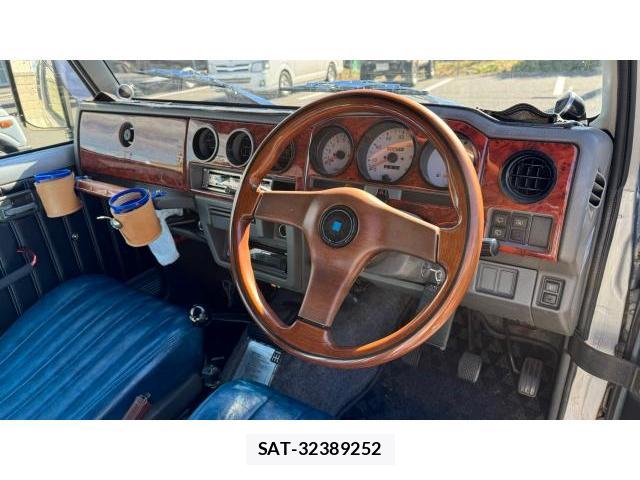 Suzuki JIMNY 1997-10 8434347-3