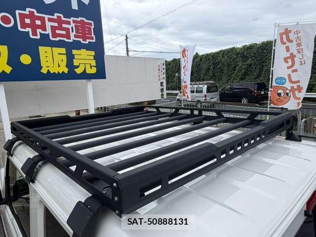 Suzuki JIMNY 2022-10 8435136-9