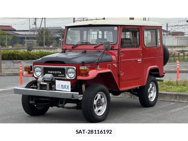 Toyota LAND CRUISER 1982 8434399-0