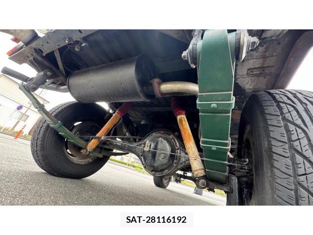 Toyota LAND CRUISER 1982 8434399-7