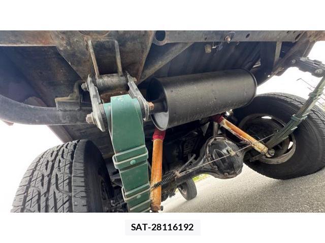 Toyota LAND CRUISER 1982 8434399-9
