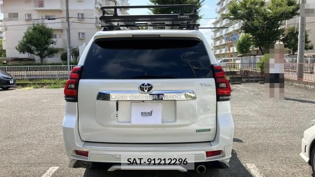 Toyota LAND CRUISER PRADO 2022-12 8434681-1