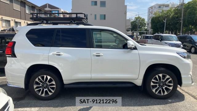 Toyota LAND CRUISER PRADO 2022-12 8434681-10