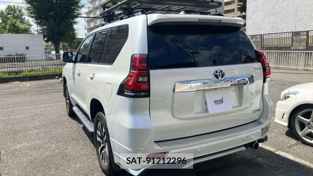 Toyota LAND CRUISER PRADO 2022-12 8434681-12