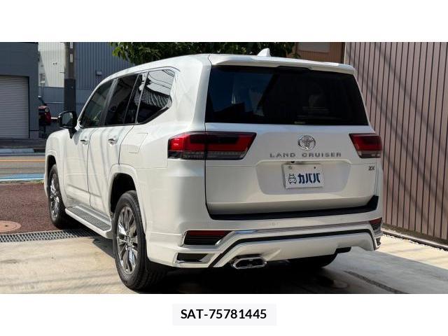 Toyota LAND CRUISER 2025 8434590-16