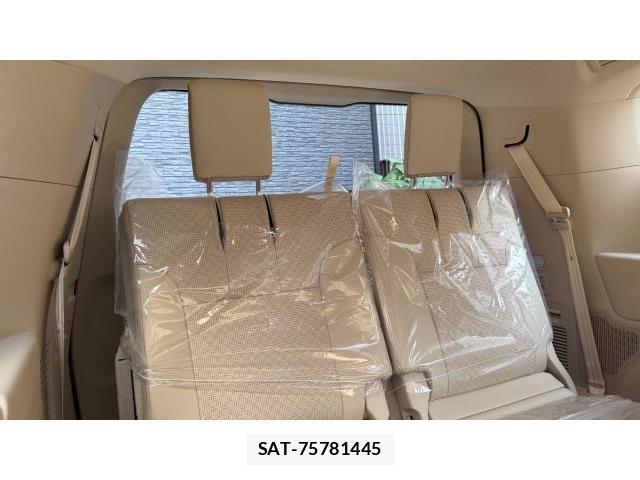 Toyota LAND CRUISER 2025 8434590-7