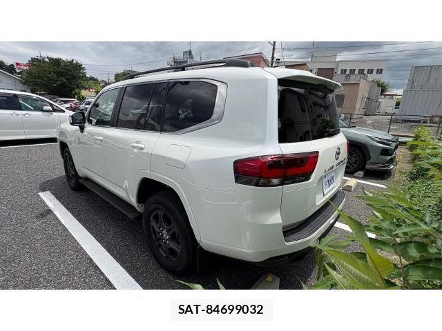 Toyota LAND CRUISER 2026-10 8434614-19