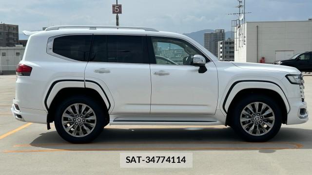 Toyota LAND CRUISER 2022-10 8434744-3