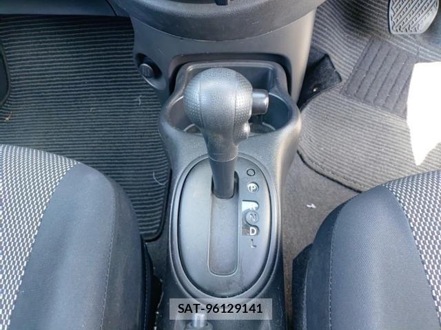 Nissan LATIO 2017-08 8433993-11