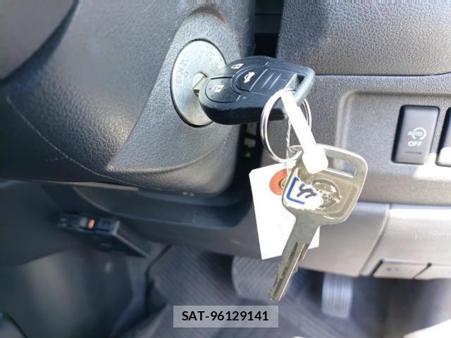 Nissan LATIO 2017-08 8433993-14