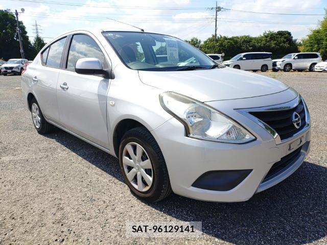 Nissan LATIO 2017-08 8433993-3