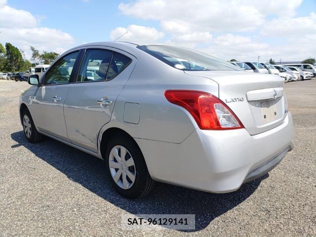 Nissan LATIO 2017-08 8433993-5
