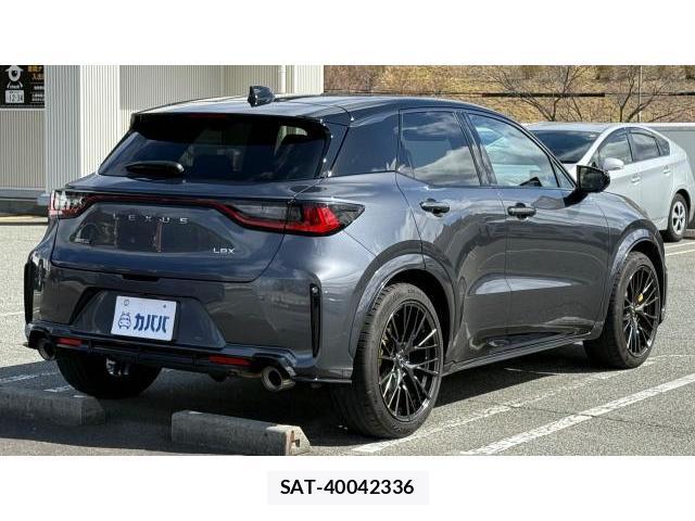 Lexus LBX 2025 8434464-13