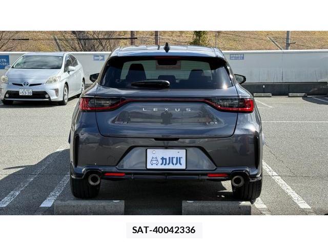 Lexus LBX 2025 8434464-3
