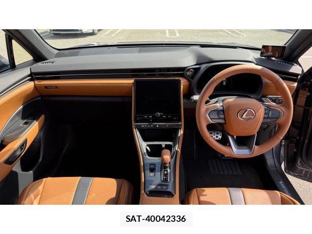 Lexus LBX 2025 8434464-4